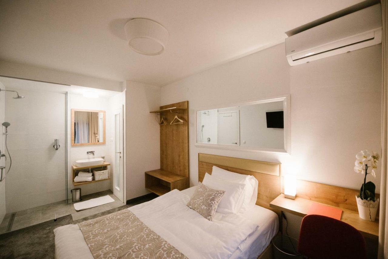2I Rooms Ðakovo Екстериор снимка